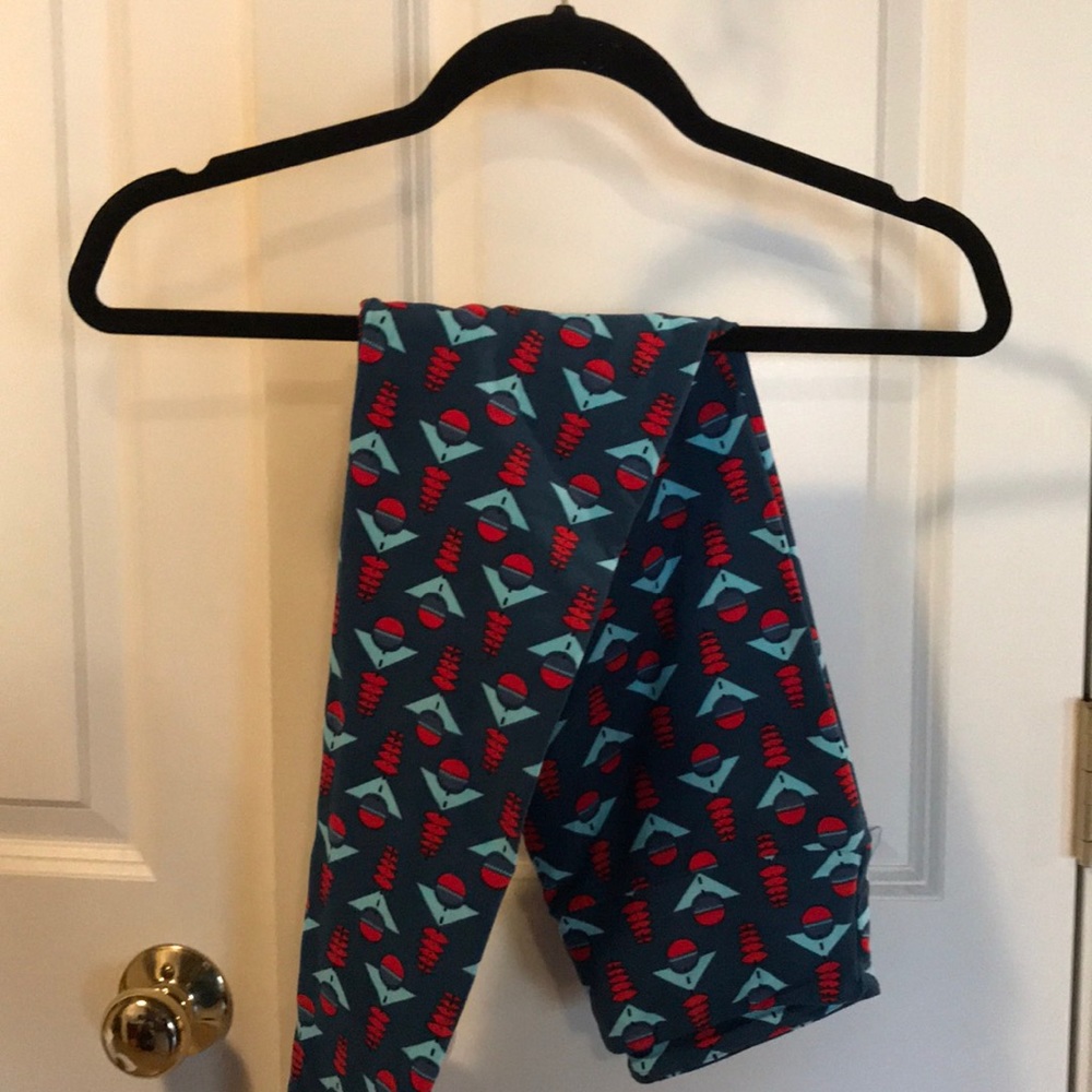 Lula Roe leggings OS  (ACCEPTING BEST OFFER)
